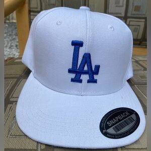 White SnapBack LA Dodger Hat